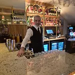 The Tholsel Bar And Townhouse בית הארחה 3*