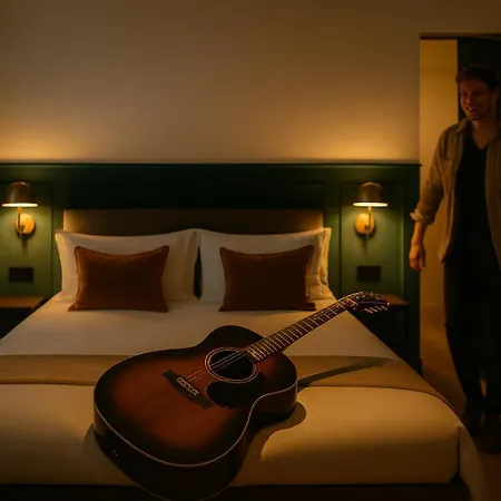 The Tholsel Bar And Townhouse 3*