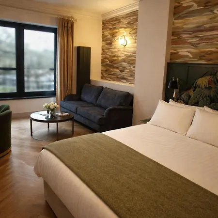 The Tholsel Bar And Townhouse 招待所 基尔根尼