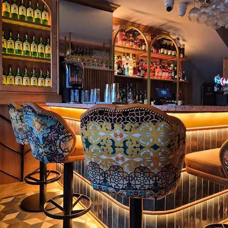 The Tholsel Bar And Townhouse 招待所 基尔根尼