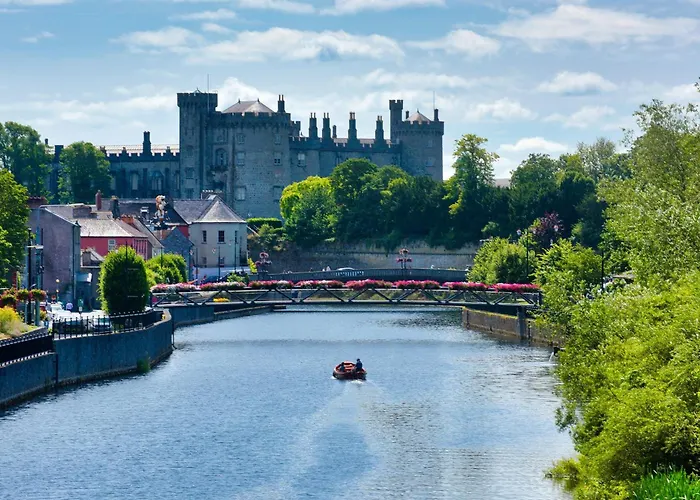 The Tholsel Bar And Townhouse